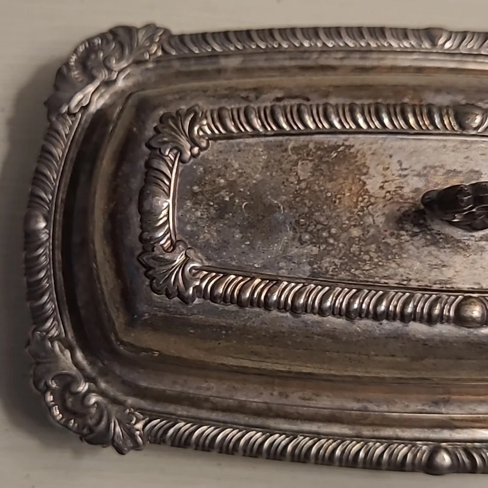 Vintage silver plated butter dish with original glass liner insert - Picture 10 of 12